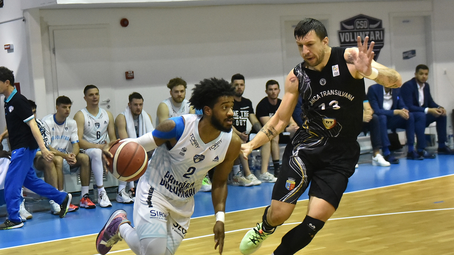 VIDEO | CSO Voluntari - ”U” BT Cluj 84-92. Ardelenii pot câştiga joi un nou titlu în Liga Naţională