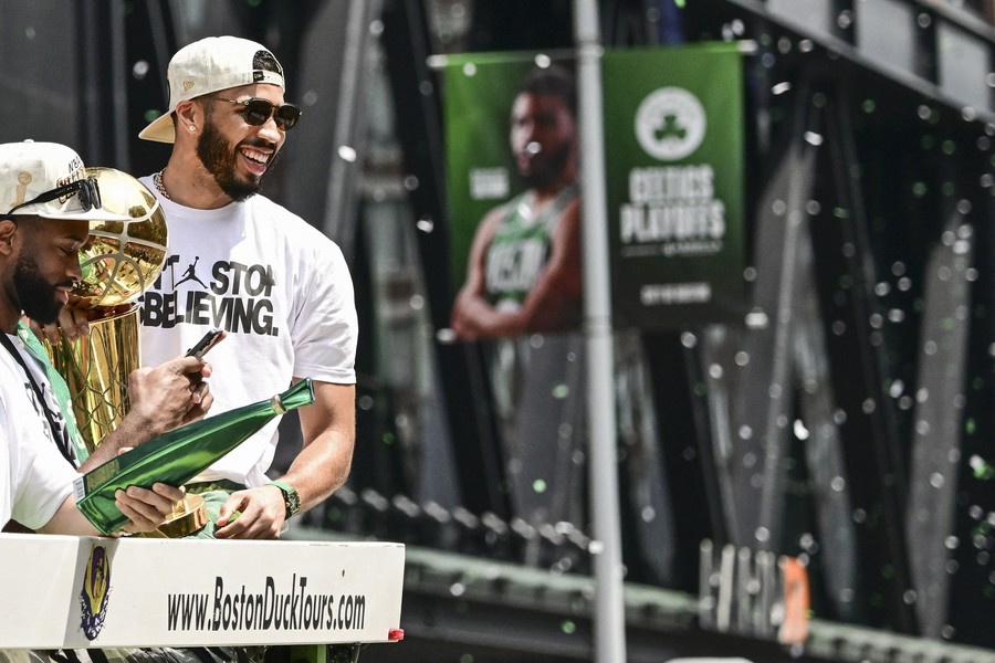 Jayson Tatum a semnat cel mai mare contract din istoria NBA