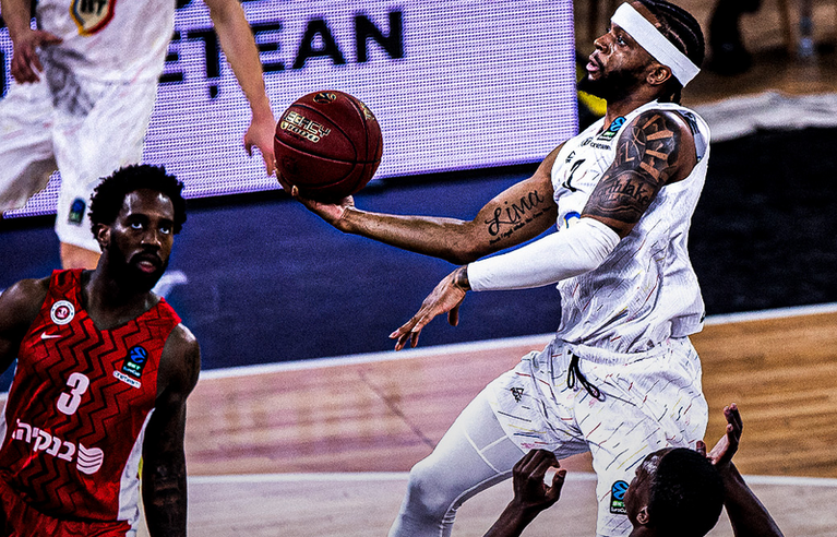 VIDEO | UBT Cluj - Hapoel Ierusalim 79-91. Ardelenii au cedat iniţiativa în ultimul sfert