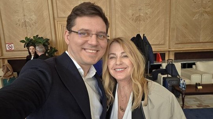 Nadia Comăneci, sărbătorită la Parlamentul European cu ocazia împlinirii a 50 de ani de la prima notă de 10 din istoria gimnasticii 