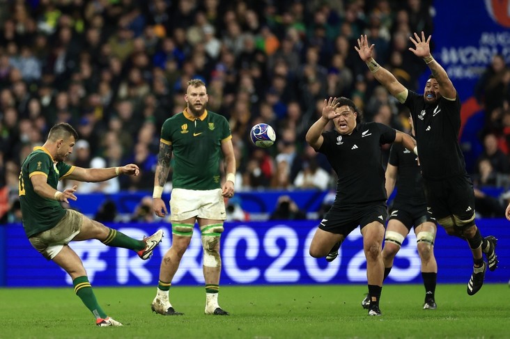 VIDEO ǀ  Africa de Sud, pentru a patra oară campioană mondială la rugby. ”Springbooks” au învins la un punct ”Al Blacks”