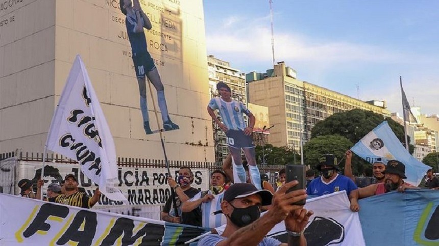 VIDEO | Protest în Buenos Aires. Fanii argentinieni cer dreptate în cazul Maradona