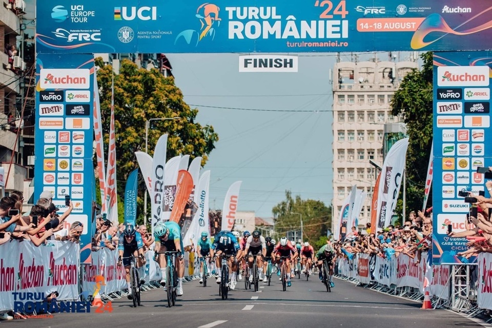 //i0.1616.ro/media/581/3142/38224/22113495/2/turulromaniei-finish.jpg