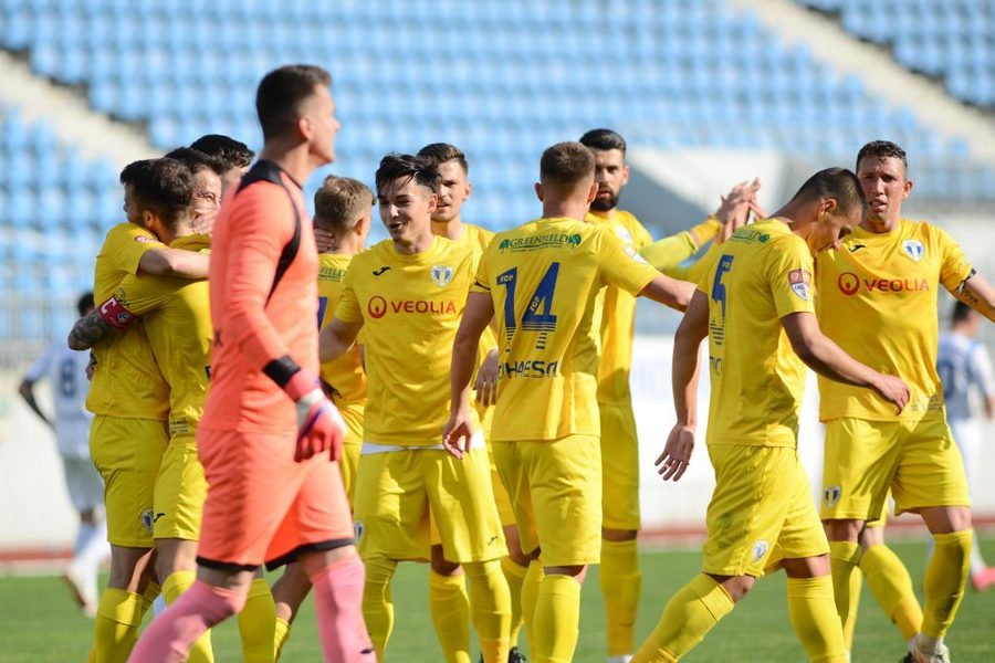 Anunţul lui Valentin Ţicu, fundaşul despre care s-a speculat că e dorit de FCSB: ”Când apar oferte înseamnă că faci lucrurile bine, că eşti apreciat” 