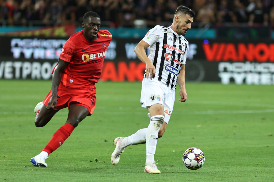 //i0.1616.ro/media/581/3142/38227/20838531/1/fcsb-u-cluj-superliga-liga-1-17-07-2022.jpg
