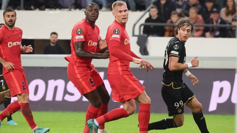 Anderlecht - FCSB 2-2! ”Roş-albaştrii” sunt eliminaţi din Conference League, dar îşi spală din imagine. Dawa, înger şi demon
