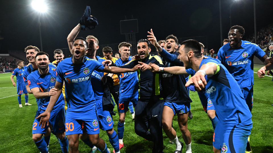 //i0.1616.ro/media/581/3142/38227/21559142/1/cfr-cluj-fcsb-play-off-superliga-superbet-14-04-2024-3.jpg