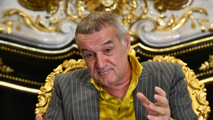 Gigi Becali nu mai stă la discuţii şi a luat decizia: ”Nu mai joacă. L-am tras de şuncile de la burtă cum l-a tras Dorinel pe ăla de tricou”