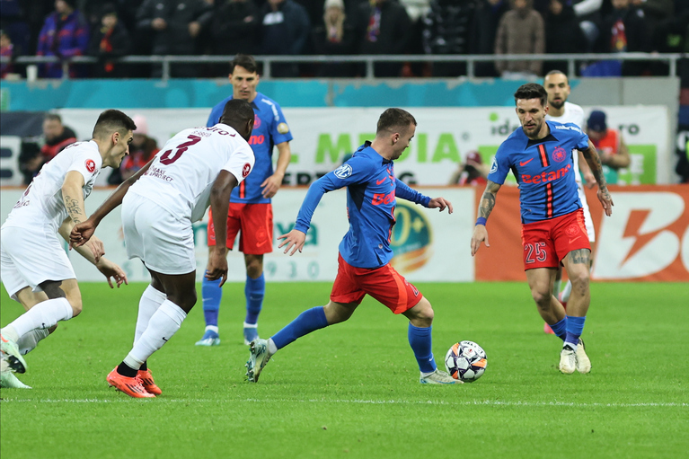 Gigi Becali a pus tunurile pe unul dintre jucătorii săi după FCSB – CFR Cluj 1-1: „Nu pot să imi dau seama! Toate mingile la adversar” | EXCLUSIV