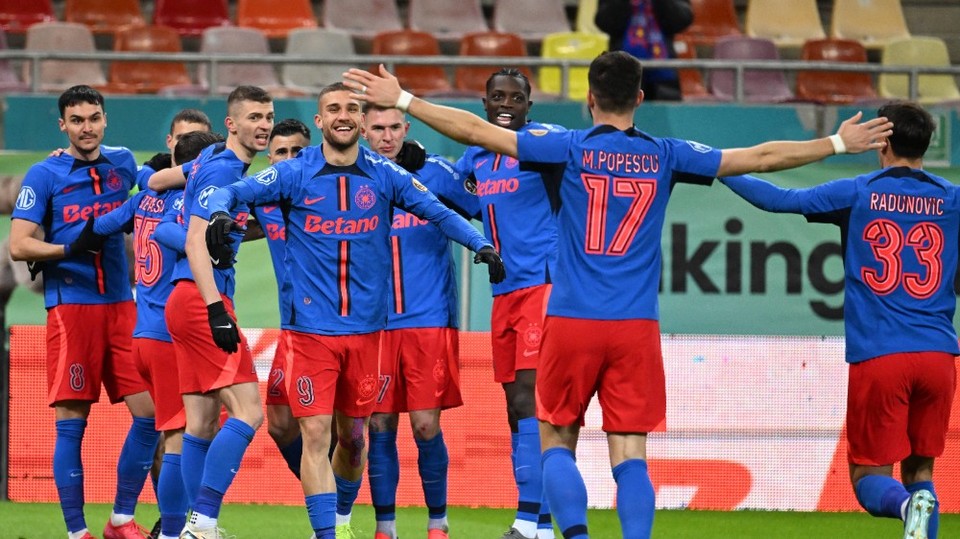 //i0.1616.ro/media/581/3142/38227/21967556/1/fcsb-sepsi-osk-sfantu-gheorghe-superliga-superbet-9-02-2025-2.jpg