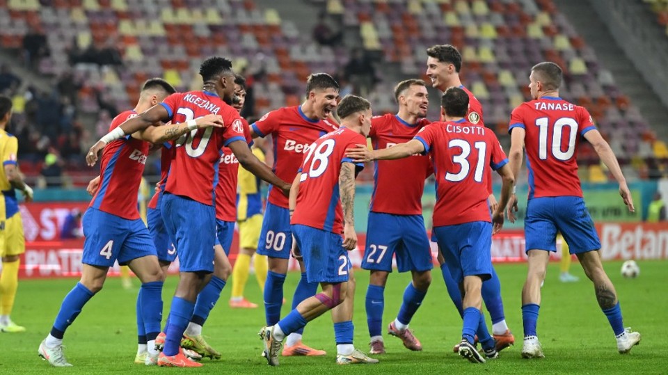 //i0.1616.ro/media/581/3142/38227/22327648/1/fcsb-petrolul-ploiesti-superliga-superbet-22-11-2025-2.jpg