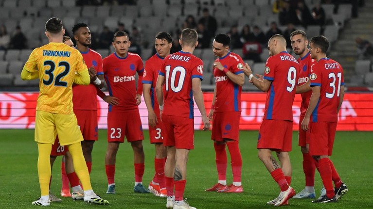 ”Pleacă de la FCSB!”. Două milioane de euro pentru ca unul dintre oamenii de bază ai roş-albaştrilor să scape de ”coşmarul” Gigi Becali