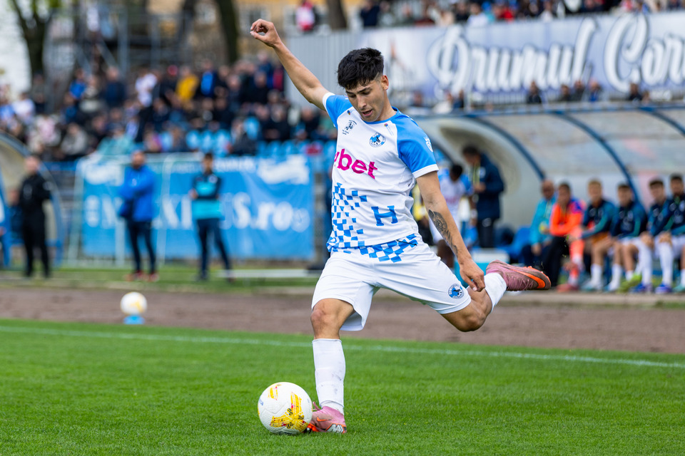 //i0.1616.ro/media/581/3142/38227/22459266/2/fc-corvinul-hunedoara-acs-sepsi-osk-sfantu-gheorghe-liga-2-casa-pariurilor-play-off-04-04-2026-1.jpg
