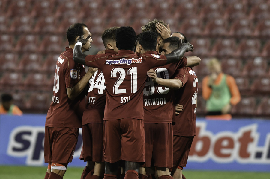 OFICIAL | CFR Cluj se întăreşte în apărare! Transferul făcut de campioana României