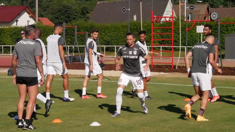 CFR Cluj a rezolvat o problemă importantă înaintea noului sezon! Un jucător de bază şi-a prelungit contractul
