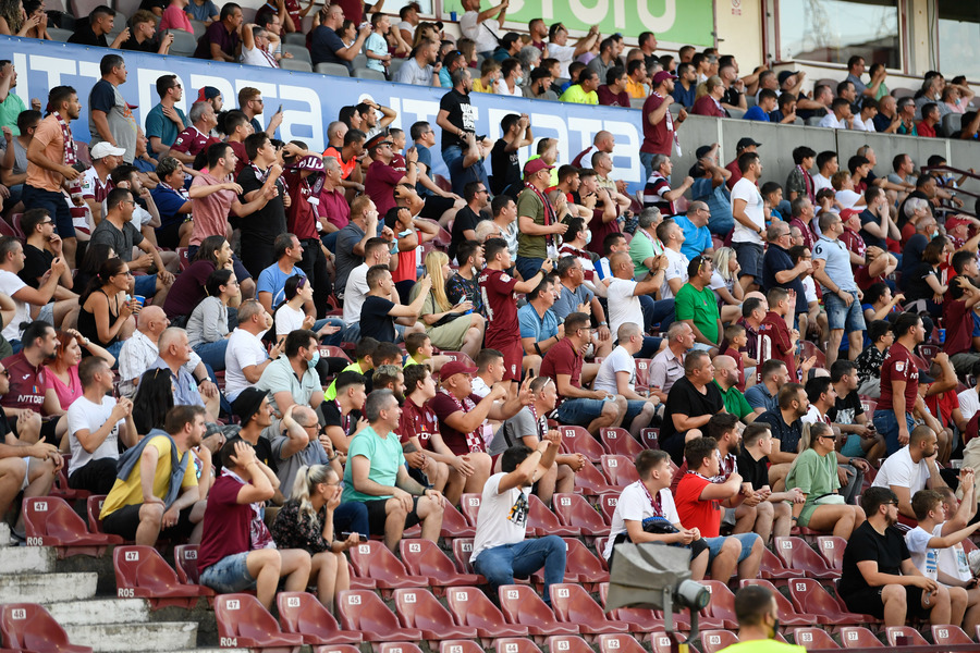 CFR Cluj pune în vânzare abonamentele pentru sezonul 2021-2022. Care sunt preţurile şi cine va beneficia de reduceri