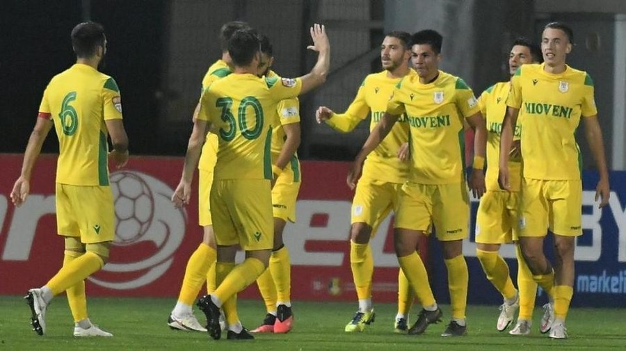 CS Mioveni depune memoriu împotriva arbitrajului după meciul cu CFR Cluj şi ameninţă cu retragerea din campionat
