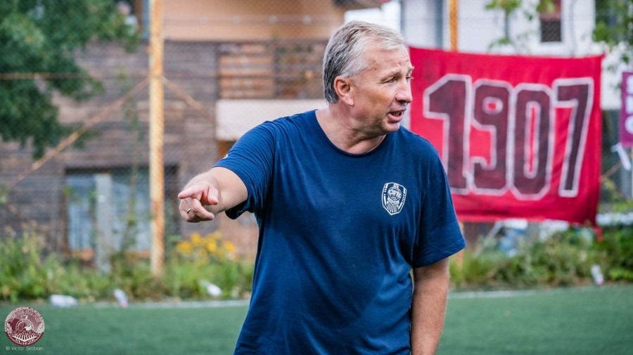 Dan Petrescu a dat cărţile pe faţă: ”Să îşi caute echipe şi să joace undeva” 