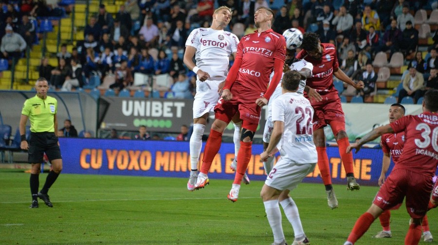Veste proastă pentru CFR Cluj! Anunţul care face defensiva lui Dan Petrescu să tremure din toate balamalele