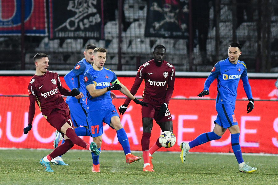 VIDEO ǀ CFR Cluj - FCSB 0-1. Edjouma decide derby-ul polar, după o pasă de senzaţie oferită de Tavi Popescu