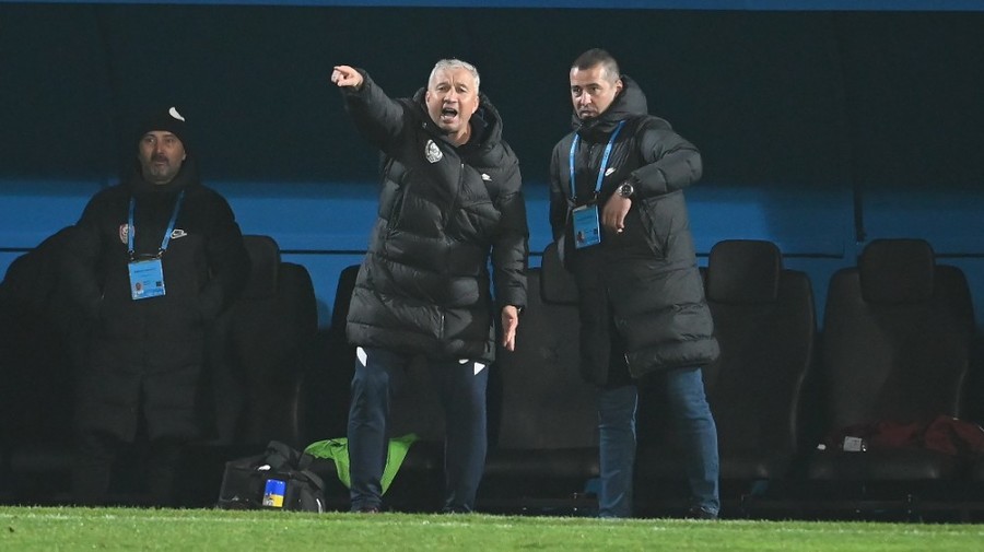 ULTIMA ORĂ ǀ Dan Petrescu, aproape să îşi piardă ”perla” de la CFR Cluj! 4 formaţii din Serie A şi una din La Liga au intrat pe fir