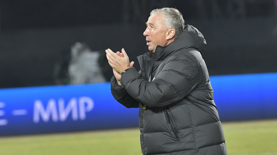 Dan Petrescu, discurs dur, după ce a părăsit Conference League. ”Nu îl înţeleg pe arbitru" 