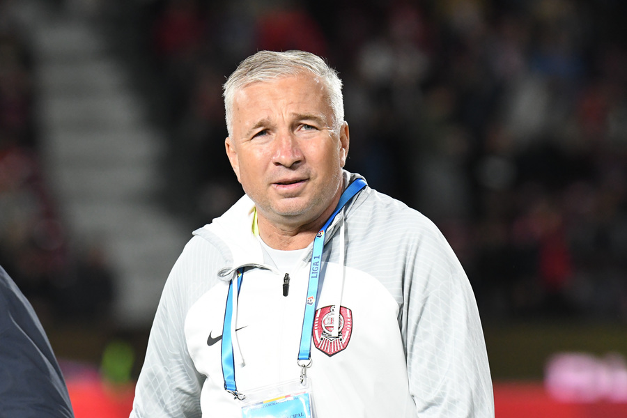 OFICIAL  | A început curăţenia lui Dan Petrescu la CFR! Fotbalistul a plecat la o rivală din Superligă