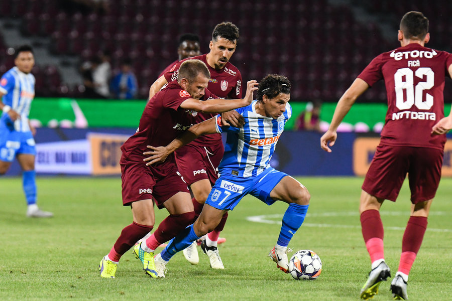 ”Urmăriţi atitudinea”. CFR Cluj acuză arbitrajul de la meciul cu Universitatea Craiova