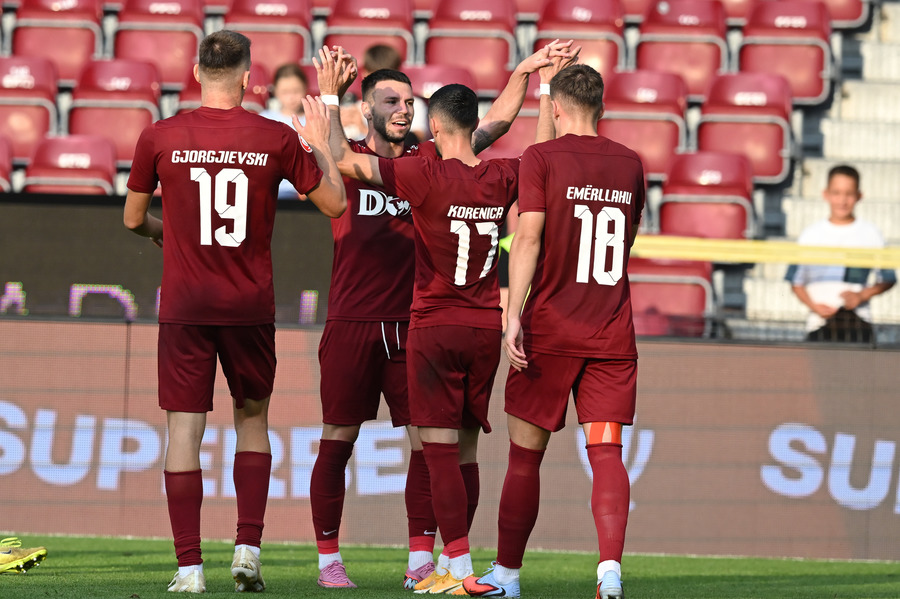 Revoluţie totală la CFR Cluj după umilinţele cu Oţelul şi Hacken! Neluţu Varga şi-a pierdut răbdarea: „Schimb jumătate din club!”