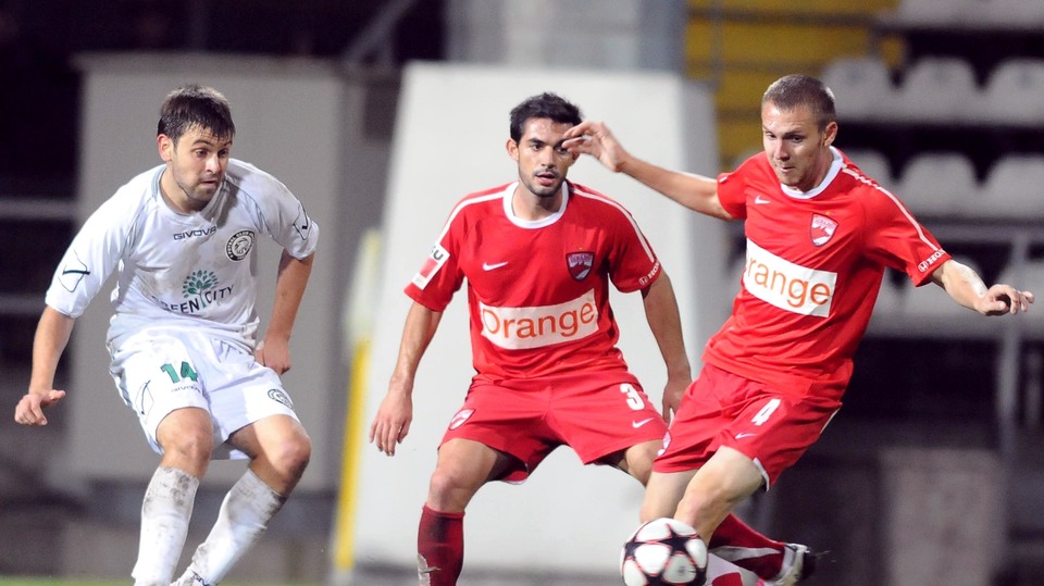 //i0.1616.ro/media/581/3142/38229/19504696/1/raul-rusescu-cosmin-moti.jpg