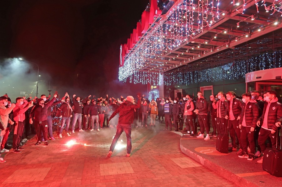 Jucătorii lui Dinamo primesc din nou bani de la fani! Mesajul lui Pablo Cortacero pentru Ante Puljic