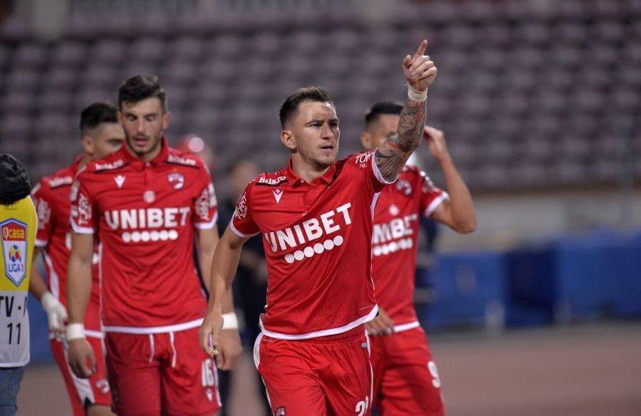 Dinamo, obligată să achite salariile restante către două legende ale clubului. Pericol să nu primească licenţa