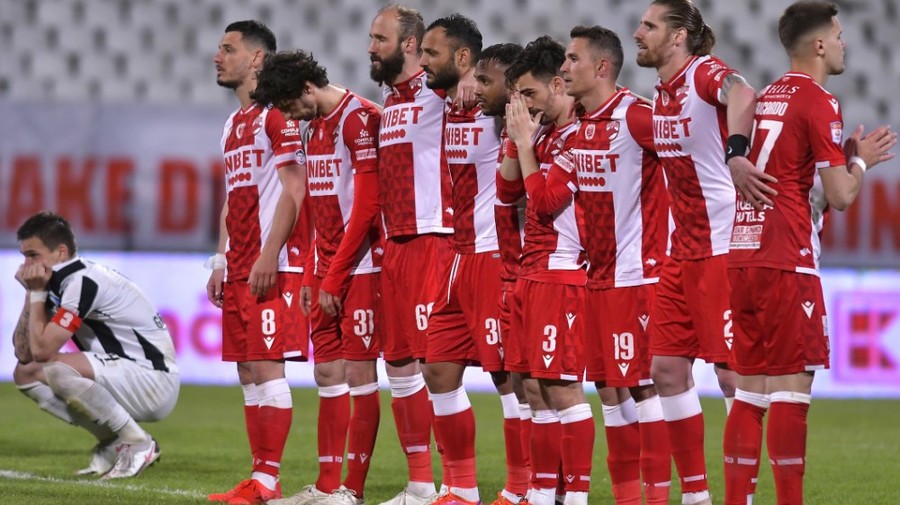 Dinamo, tot mai aproape de colaps. Jucătorii boicotează amicalul cu Unirea Slobozia. Care va fi plafonul salarial maxim