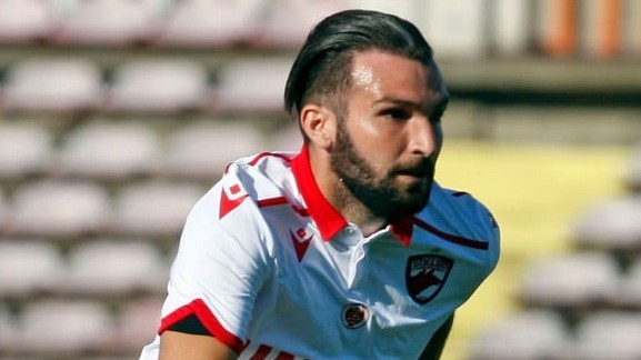 Insolvenţa a ajutat Dinamo în cazul Ionuţ Şerban. ”Câinii” au scăpat de clauza de un milion de euro 