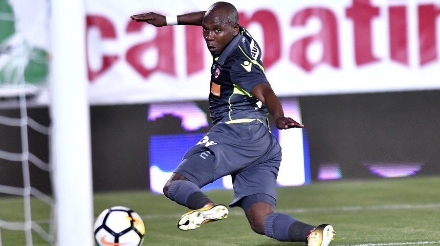 May Mahlangu vrea să revină la Dinamo! ”Dinamo e viaţa, e totul” 