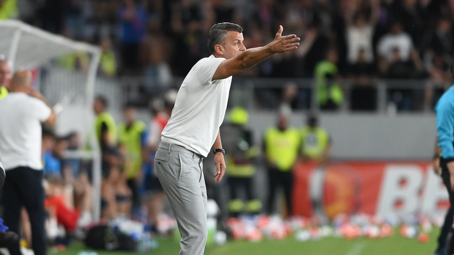 ”Avem nevoie de impulsul lor din tribune”. Ovidiu Burcă face apel la fani