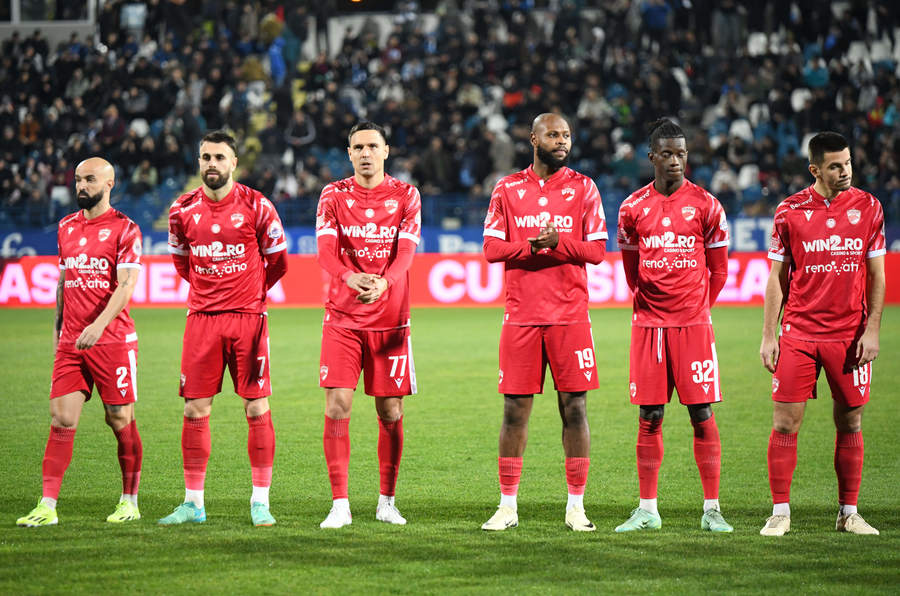 EXCLUSIV VIDEO | Marele avantaj pe care îl are Dinamo faţă de celelalte echipe din Superliga. ”Contează incredibil de mult asta”