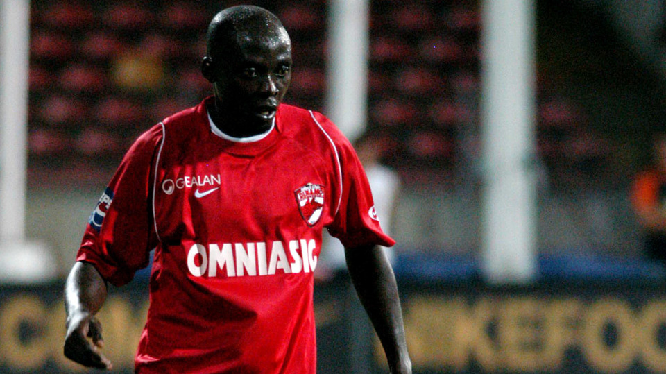 //i0.1616.ro/media/581/3142/38229/22529682/1/dinamo-bucuresti-pandurii-targul-jiu-1-0-liga-1-6-08-2006.jpg
