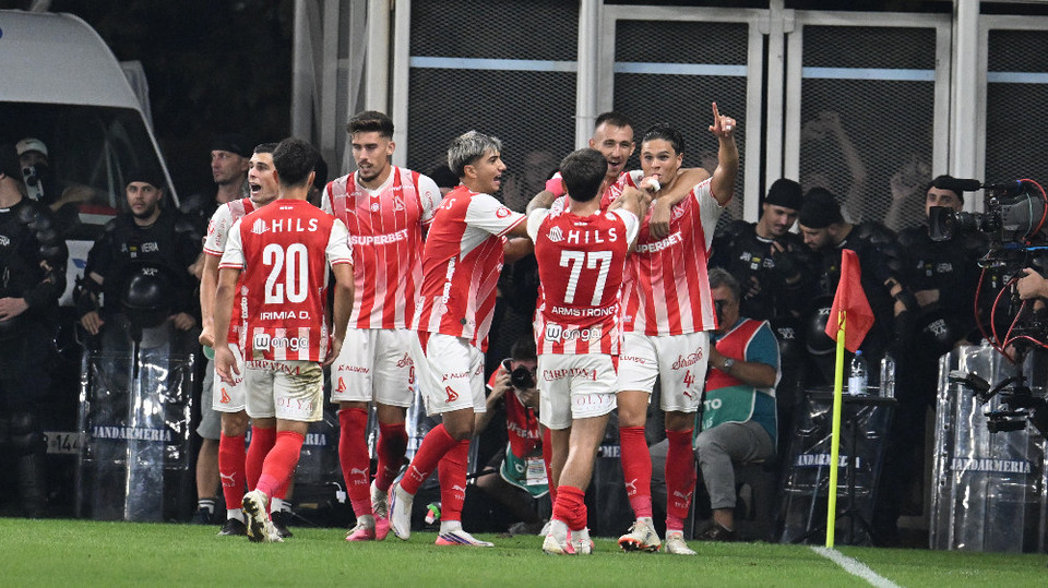 //i0.1616.ro/media/581/3142/38229/22814364/1/dinamo-bucuresti-fcsb-superliga-superbet-5-09-2026.jpg