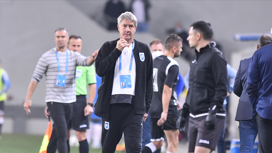 Doi jucători de la Craiova, OUT pentru meciul cu Dinamo după ce s-au infectat cu COVID-19. Comunicatul clubului