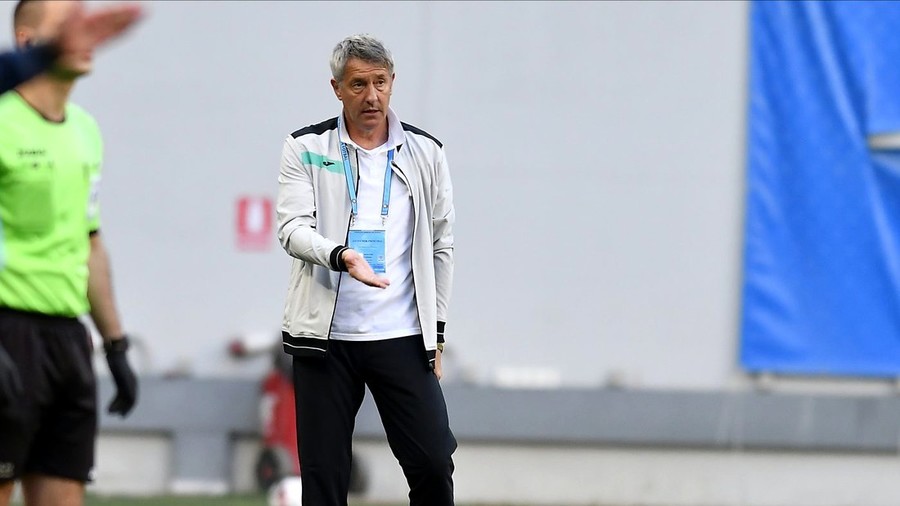 Bergodi, mesaj de felicitare pentru elevii săi. ”N-a fost un fotbal extraordinar, dar toţi jucătorii au alergat, au luptat pentru fiecare minge”. Veste proastă despre Marius Constantin