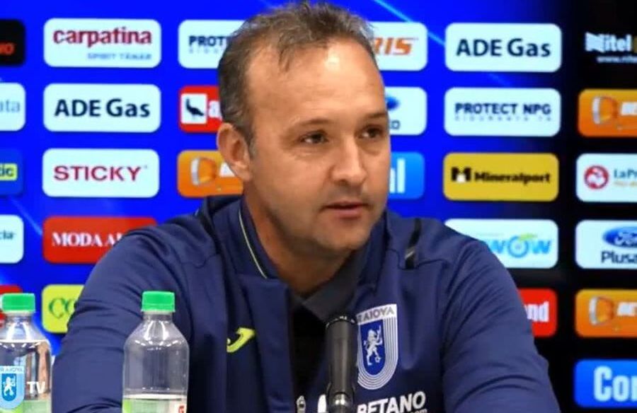 Craiova a recunoscut că ia în calcul schimbarea lui Papură. Doi antrenori importanţi sunt în cărţi 