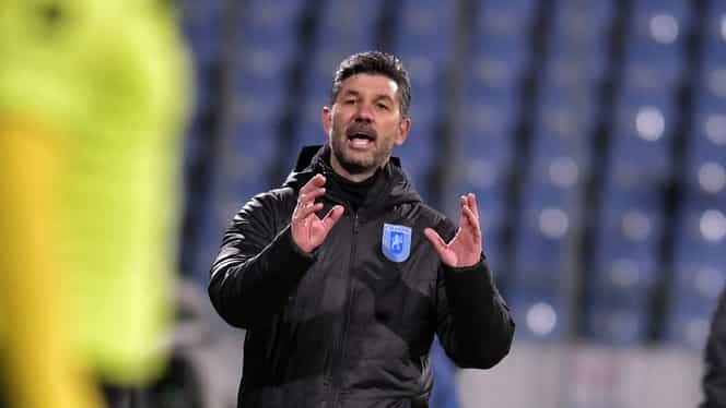 ”Suntem într-un moment în care încercăm să schimbăm stilul de joc”. Marinos Ouzounidis anunţă schimbări majore la Universitatea Craiova