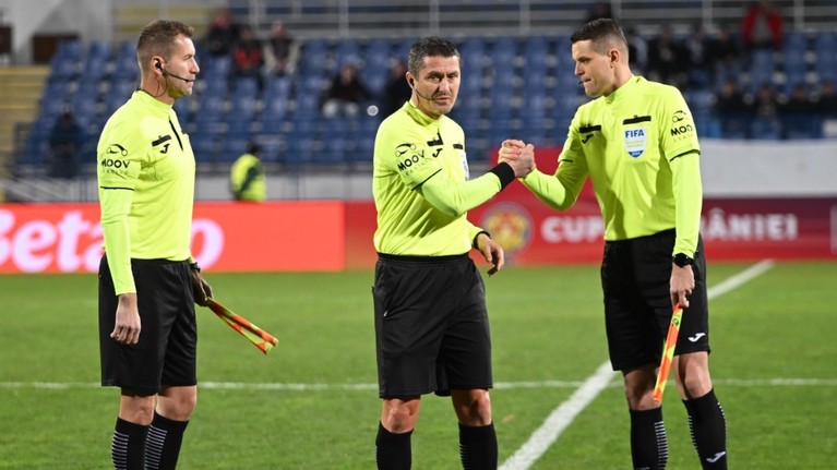 Patronul din Superliga acuză arbitrajul din campionat! „Am cerut să nu ne mai arbitreze”