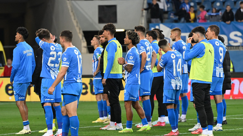 //i0.1616.ro/media/581/3142/38230/22032853/1/universitatea-craiova-cfr-cluj-play-off-superliga-superbet-10-05-2025-3.jpg
