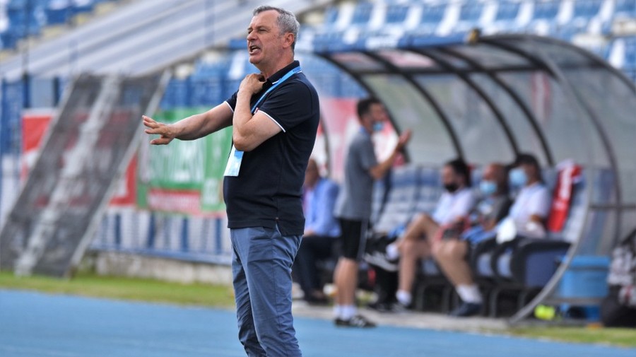 Deja şi-a decis prima mutare! Cine este omul pe care îl va aduce Mircea Rednic la Viitorul