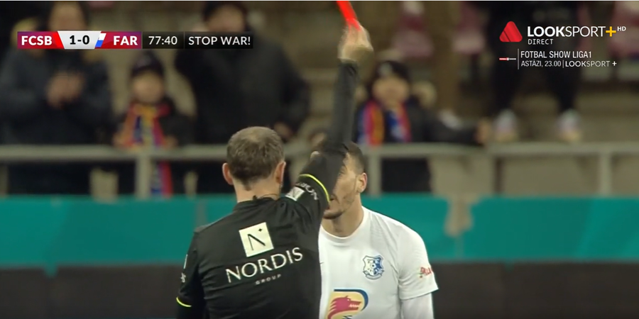 VIDEO | Faza care l-a făcut pe Hagi să râdă amar: Dussaut, eliminat pentru două faulturi în zece secunde!