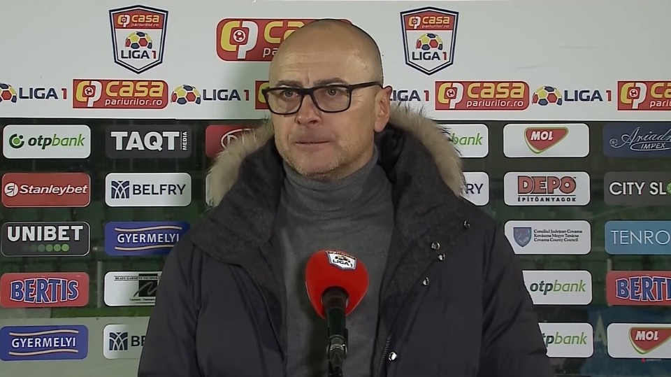 //i0.1616.ro/media/581/3142/38234/20325298/2/leo-grozavu-fofana-scandal-istvan-kovacs-universitatea-craiova-sepsi.jpg