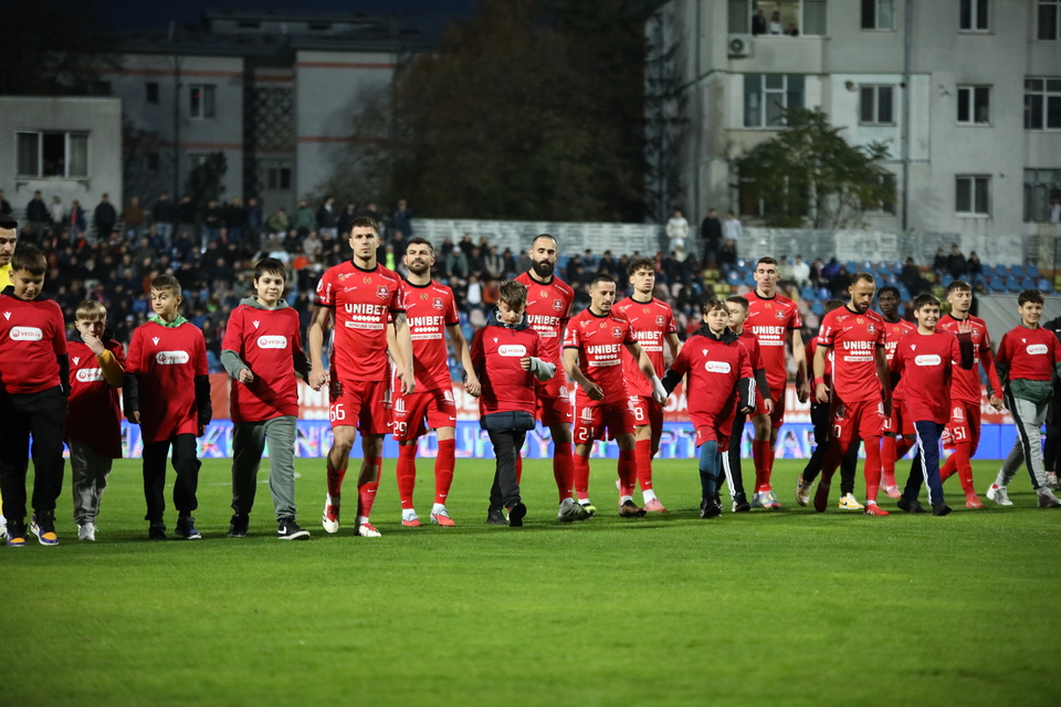 //i0.1616.ro/media/581/3142/38239/22215583/1/fc-botosani-afc-hermannstadt-sibiu-superliga-superbet-27-10-2025.jpg