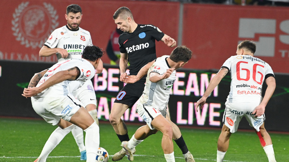 //i0.1616.ro/media/581/3142/38239/22306233/1/afc-hermannstadt-sibiu-fcsb-superliga-superbet-09-11-2025-3.jpg